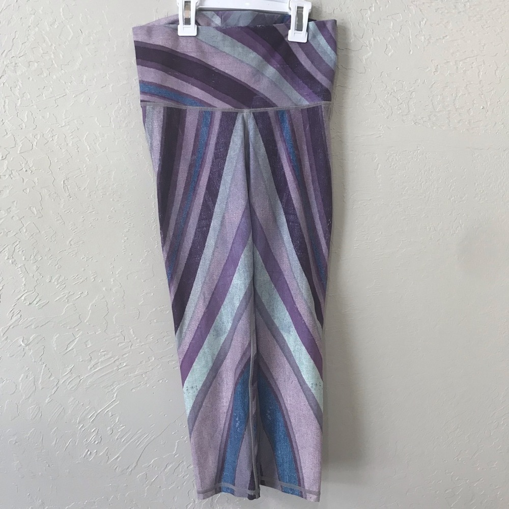 Niyama Sol Purple Stripped Leggings